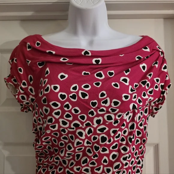 Escada Heart Dress- 8 - Picture 4 of 15